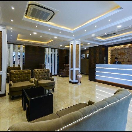 Heritage Luxury Srīnagar Zewnętrze zdjęcie