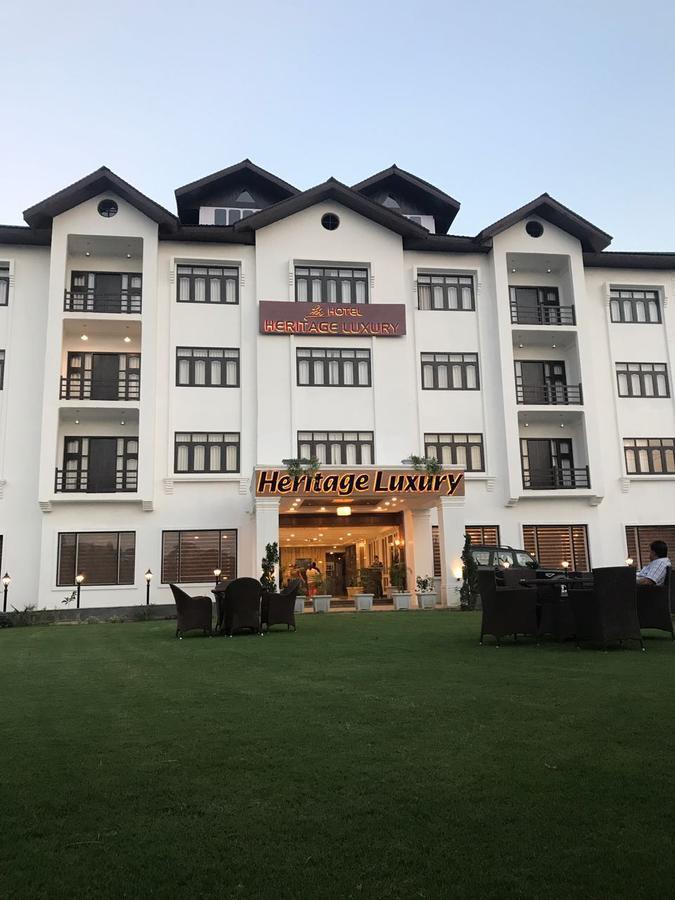 Heritage Luxury Srīnagar Zewnętrze zdjęcie
