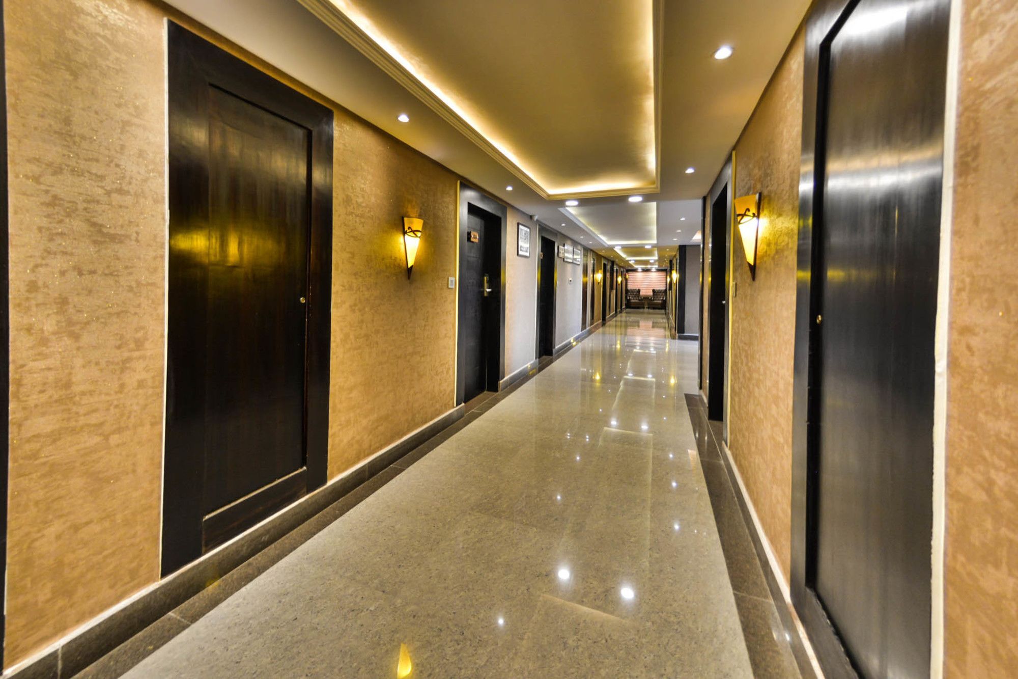 Heritage Luxury Srīnagar Zewnętrze zdjęcie