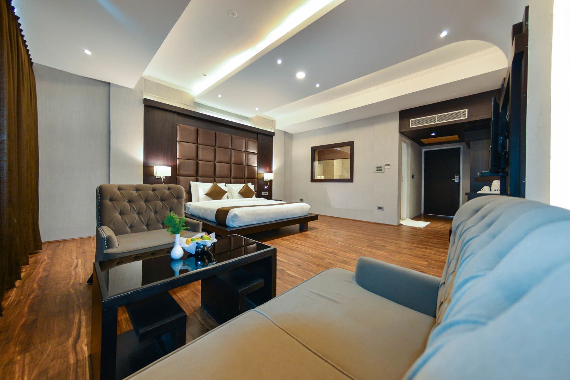 Heritage Luxury Srīnagar Zewnętrze zdjęcie
