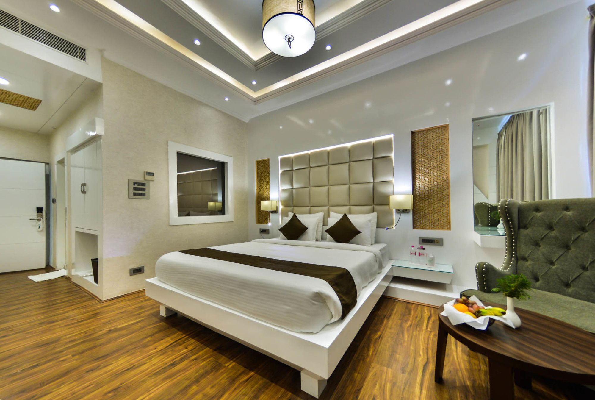 Heritage Luxury Srīnagar Zewnętrze zdjęcie