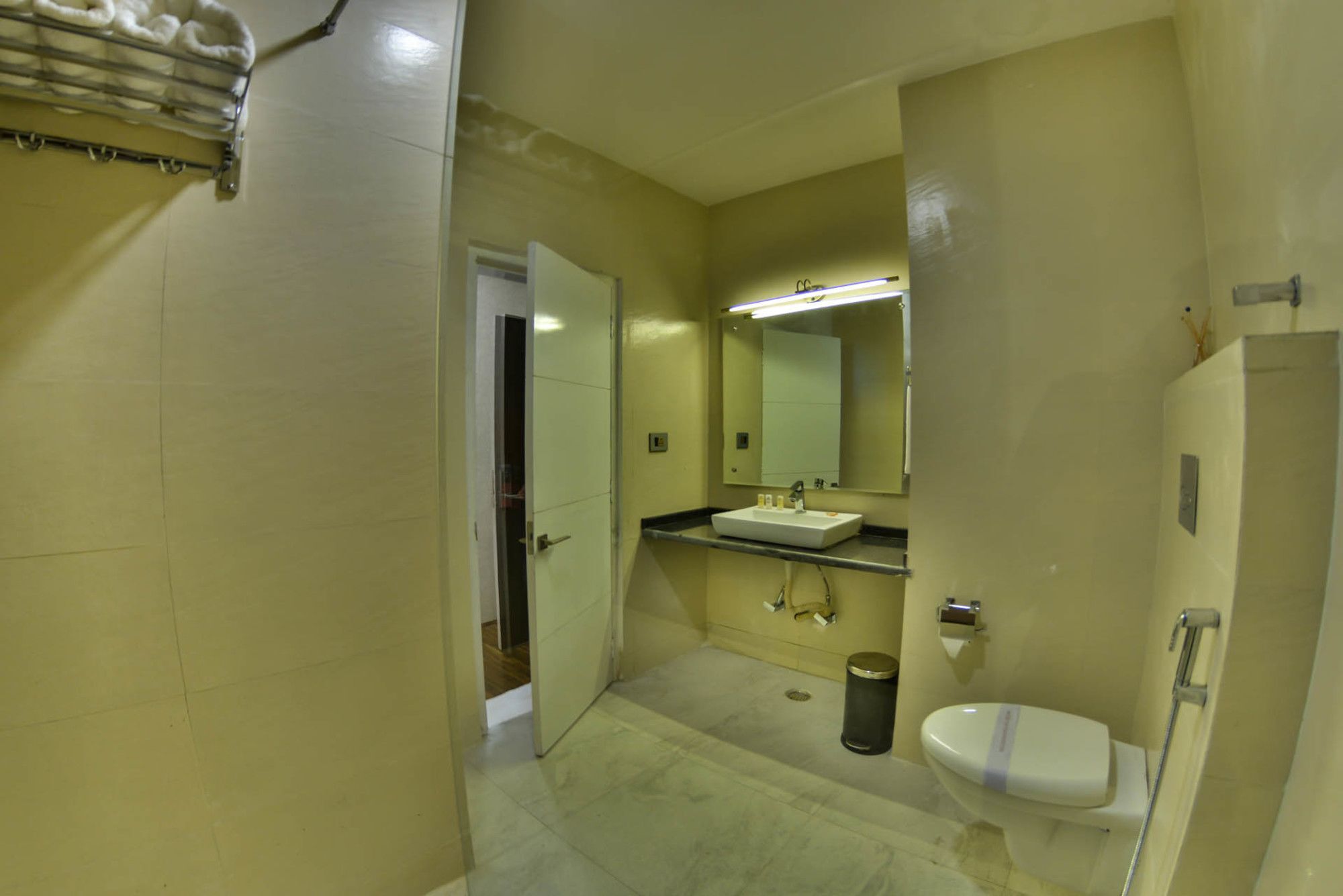 Heritage Luxury Srīnagar Zewnętrze zdjęcie