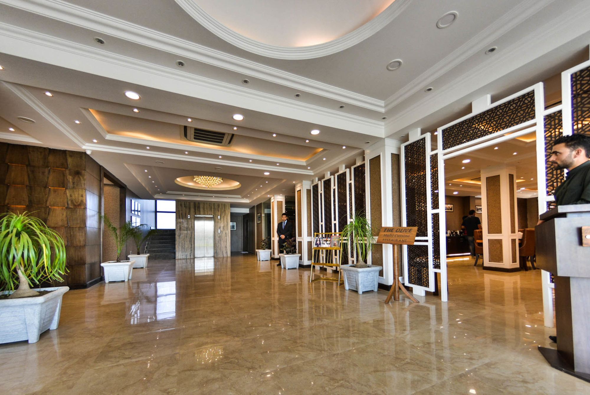 Heritage Luxury Srīnagar Zewnętrze zdjęcie